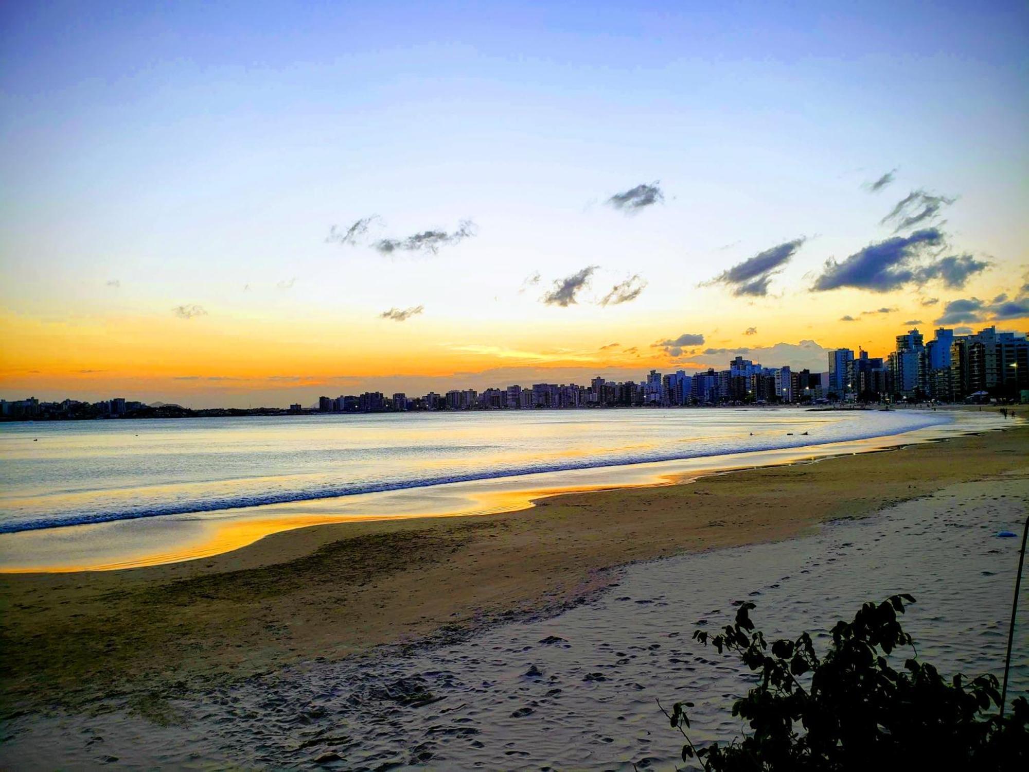 Apto 3 Quartos Na Praia Do Morro Com Vista Para O Mar 2 Vagas De Garagem A 1 Rua Da Da Praia Guarapari Luaran gambar